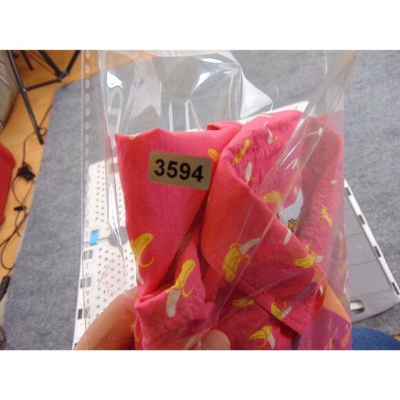 Tipsy Elves Shirt Mens XL Pink Banana Print Short Sleeve Button Up Party - Picture 8 of 8